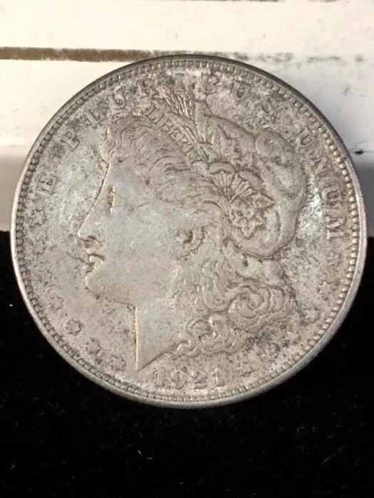 Lot 109: 1921 Silver Morgan Dollar