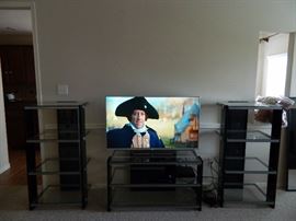 Off location. Call 713-292-7130 if interested. TV not included.