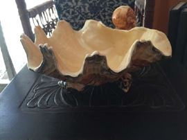 Fitz and Floyd Shell