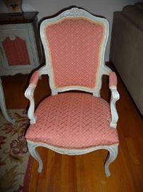 DINING CHAIR
