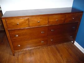 WOOD DRESSER