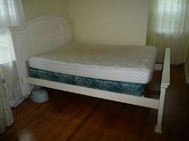 HEADBOARD, FOOTBOARD, SIDEBOARDS, MATTRESSES