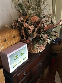 Dried Flowers, Woven Baskets