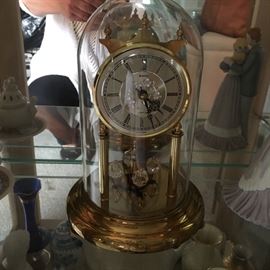 Vintage Bulova Mantle Clock w/Glass Dome & Brass Bass