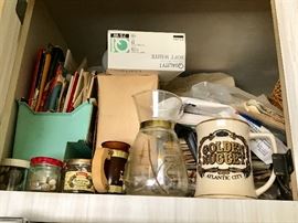 Collectibles & Cookbooks/Recipes