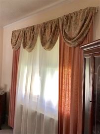 Window Treatments/Curtains