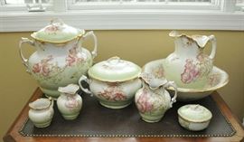 Good seven piece Maddocks chamber set