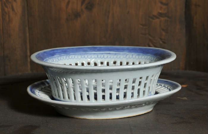 Blue and white Canton porcelain fruit basket and under plate
