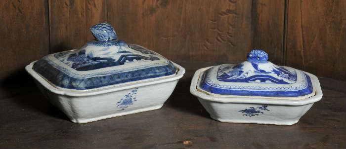 Two Canton covered vegetable dishes, 8.25" & 9.5"L 