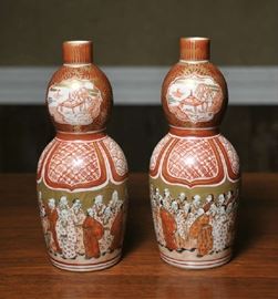 Two matching Kutani vases - 7.25"H