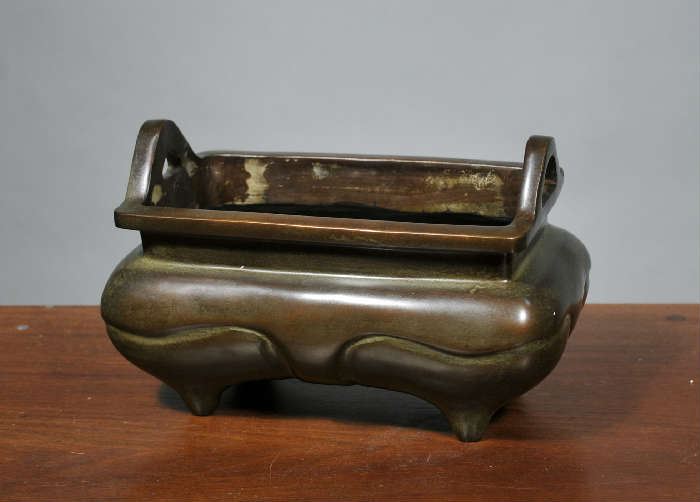 Chinese bronze censer - 6"H to top of handle, 9" from handle to handle