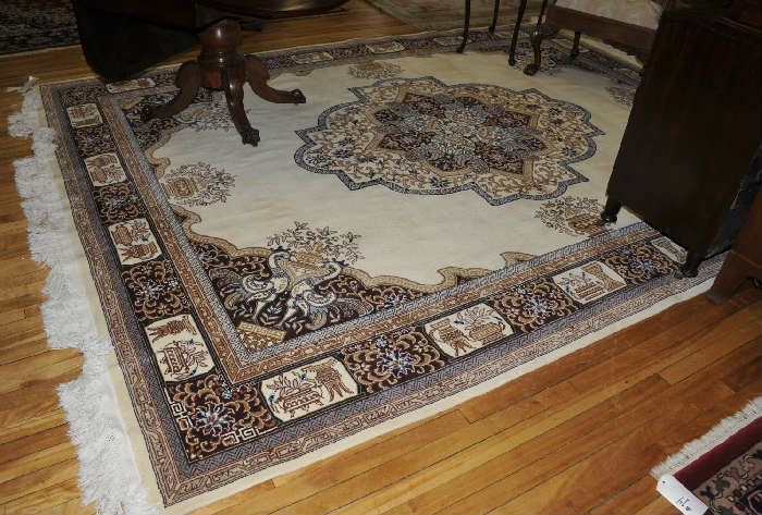 Oriental ivory field room size rug - 8'10 x 11'8
