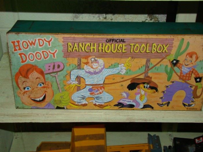 vintage toy collectibles howdy doody ranch house tool box 