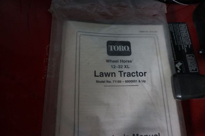toro wheel horse lawn tractor