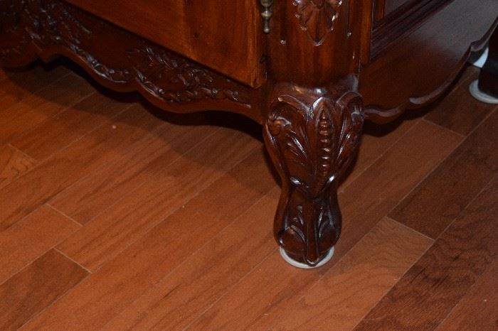 Ornate Carved Feet