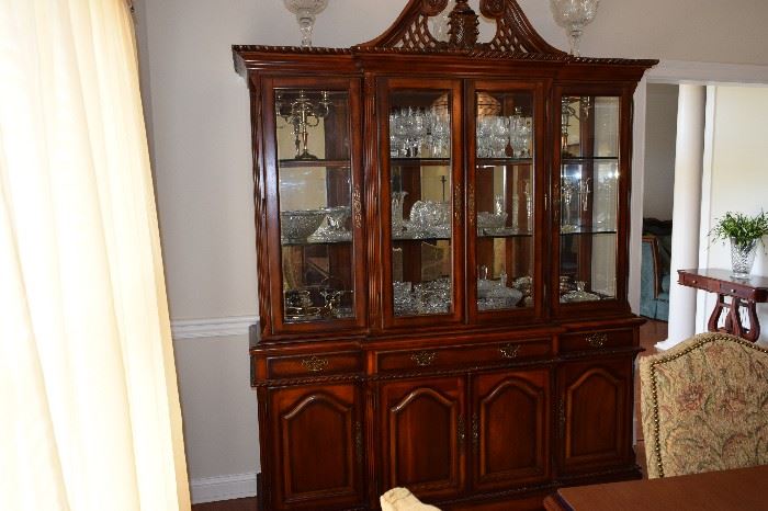 Gorgeous Lighted Lexington China Hutch. 6' wide X 20" deep x 91" Tall. Glass Shelves, Mirrored Back, Lots of Storage.