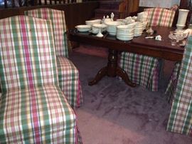 Double Pedestal Dining Room Table w/ 6 Chairs