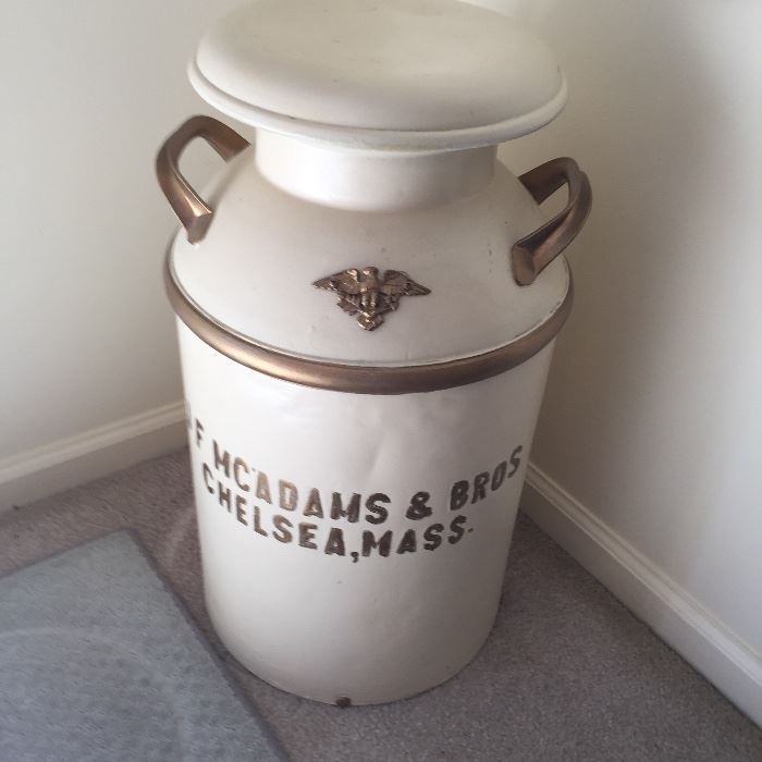 Very nice painted milk can (1 of 3)