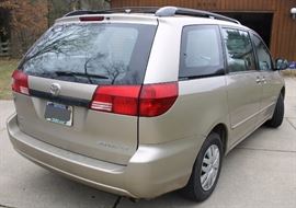 2005 Toyota Sienna w/173,000 Miles (Vin: 5TDZA23C75S315341)