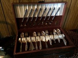 1847 Rogers Bros. First Love silverplate flatware (service for 8)