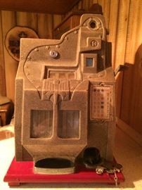 Product of Mills Novelty Co. Chicago, U.S.A. slot machine