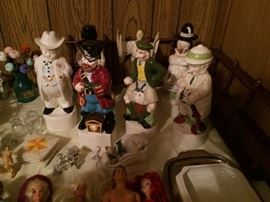 Ceramic figures