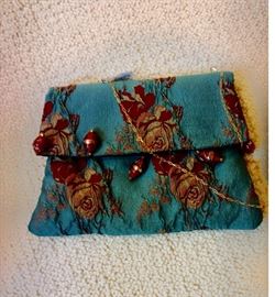 Wearable art handbag