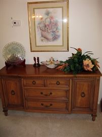 Buffet matches china cabinet, dining table & chairs