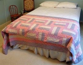 Double Bed w/Simmons Simcopedic Luxury Mattress & Box Spring