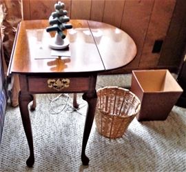 Matching Handen Drop Leaf Side & Coffee Tables