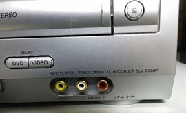 Sony DVD/VHS Combo SLV-D300P