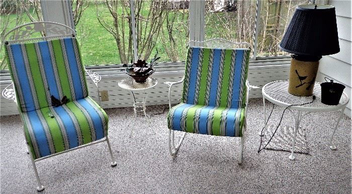 Outdoor/Patio Table & Chairs