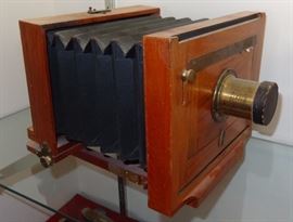 Scovil Waterbury 5x8 view camera (ca. 1890)