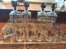 Beautiful vintage barware.  A set of owl glasses