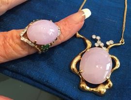 Stunning lavender jade gold and diamond pendant and ring set.