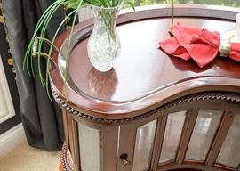 BUY IT NOW!  Lot #308, Kidney-Shaped Display Table /Cabinet w/ Removable Tray Top, (Approx. 31" L x 18" W x 32" H), $250