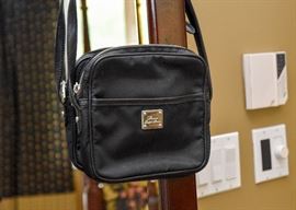 Women's Purses & Handbags
