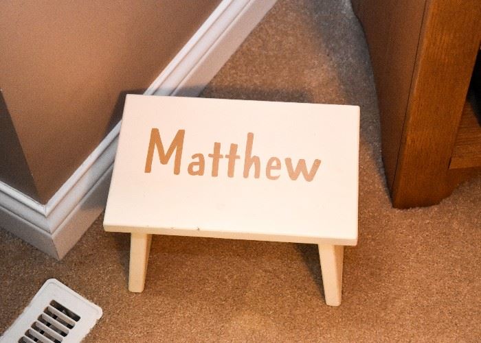 "Matthew" Kid's Stool