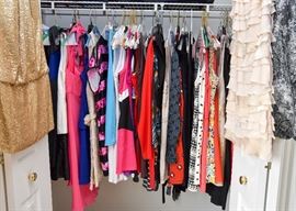 Women's & Junior's Clothing (Small)