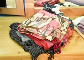 Women's Scarves