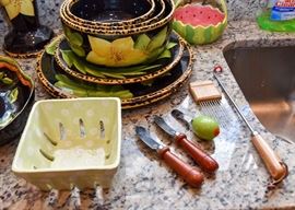 Kitchen Utensils & Gadgets