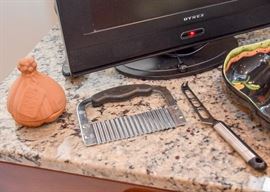 Kitchen Utensils & Gadgets