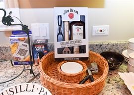 Kitchen Utensils & Gadgets, Wicker Serving Bowl