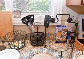Kitchen Utensils & Gadgets