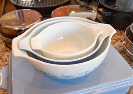 Vintage Nesting Bowls