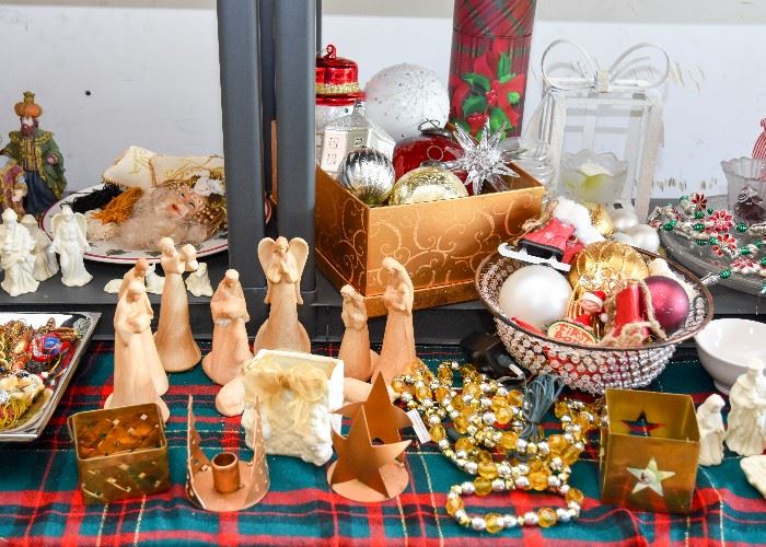Christmas Decor & Ornaments