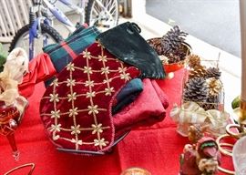 Christmas Decor & Ornaments