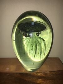 Glass artglass paperweight
