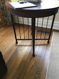 Many pieces of tasteful furniture - a decorator's dream!