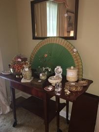 beautiful mahogany drop leaf side table